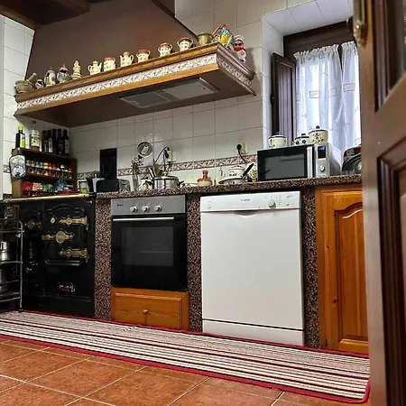 Casa La Gueelina En Asturias Holiday home Arriondas